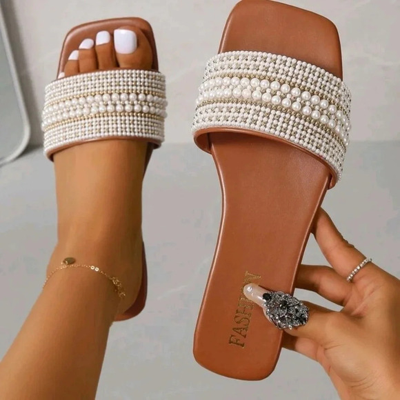 WoBeaded Flat Sandals With Open Toe, Lightweight & Comfortable - Picture 1 of 4